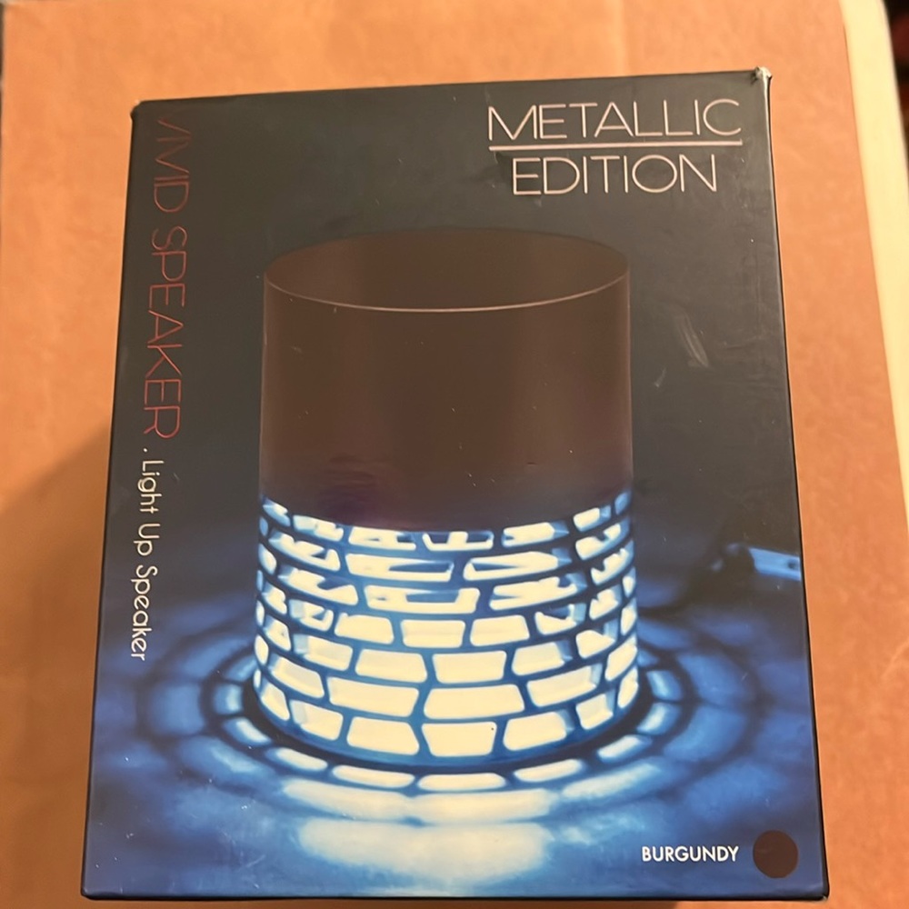 Vivid Light Up Speaker